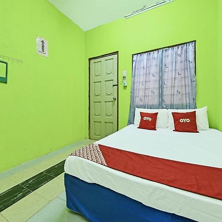 Oyo 90454 Haza Harmoni Guesthouse Kota Bharu Bagian luar foto