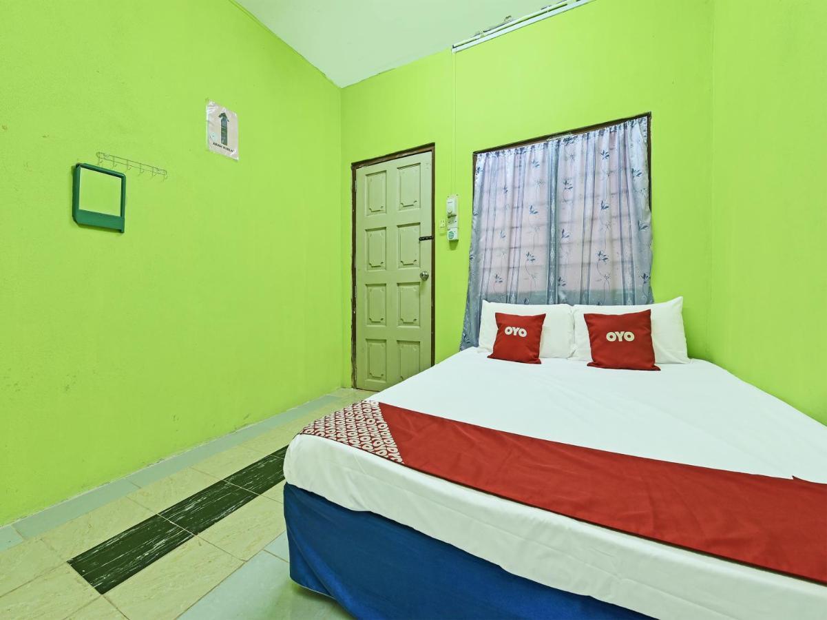 Oyo 90454 Haza Harmoni Guesthouse Kota Bharu Bagian luar foto
