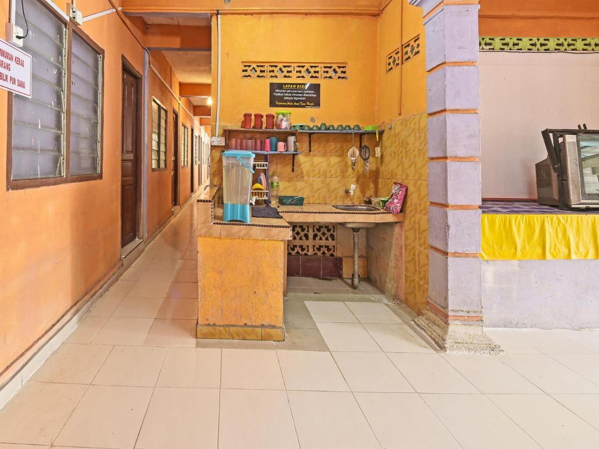 Oyo 90454 Haza Harmoni Guesthouse Kota Bharu Bagian luar foto