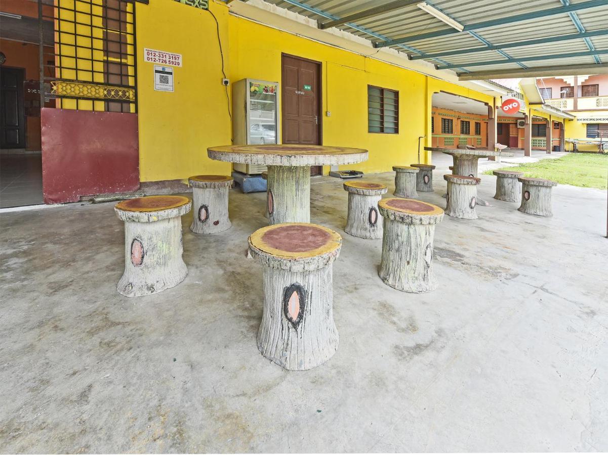 Oyo 90454 Haza Harmoni Guesthouse Kota Bharu Bagian luar foto