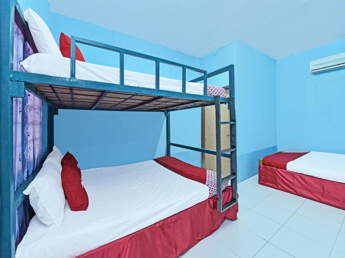 Oyo 90454 Haza Harmoni Guesthouse Kota Bharu Bagian luar foto