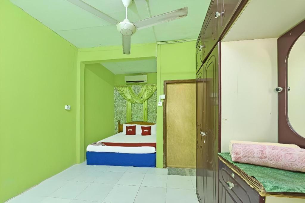 Oyo 90454 Haza Harmoni Guesthouse Kota Bharu Bagian luar foto