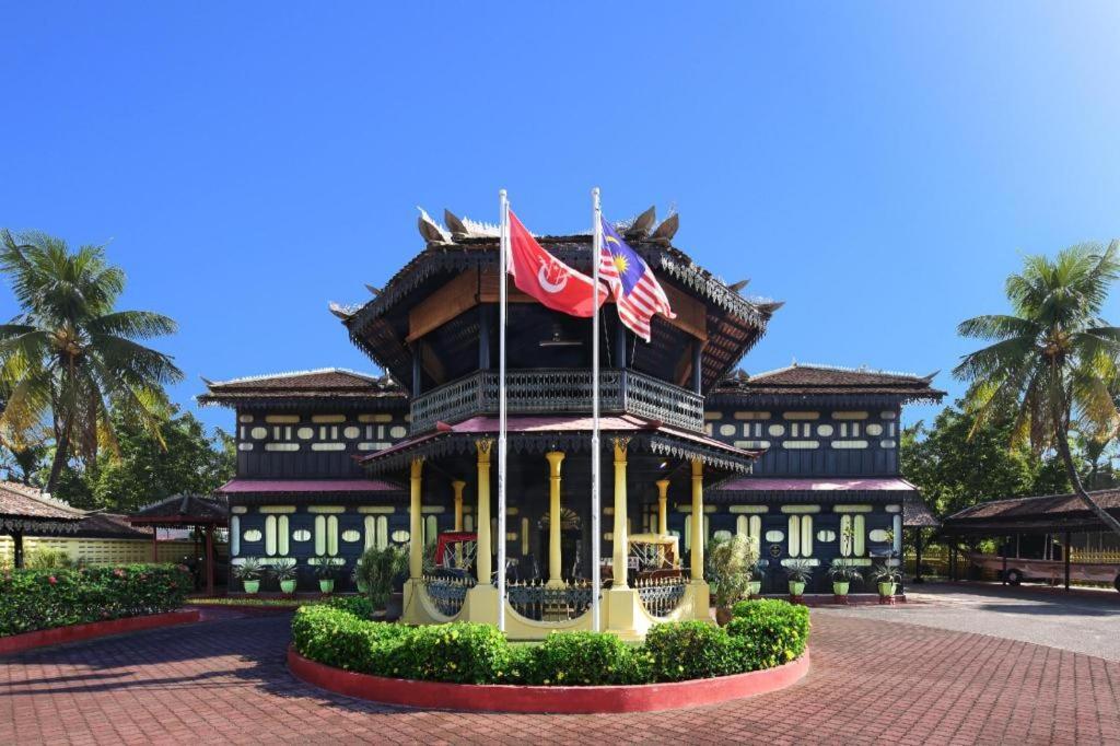 Oyo 90454 Haza Harmoni Guesthouse Kota Bharu Bagian luar foto